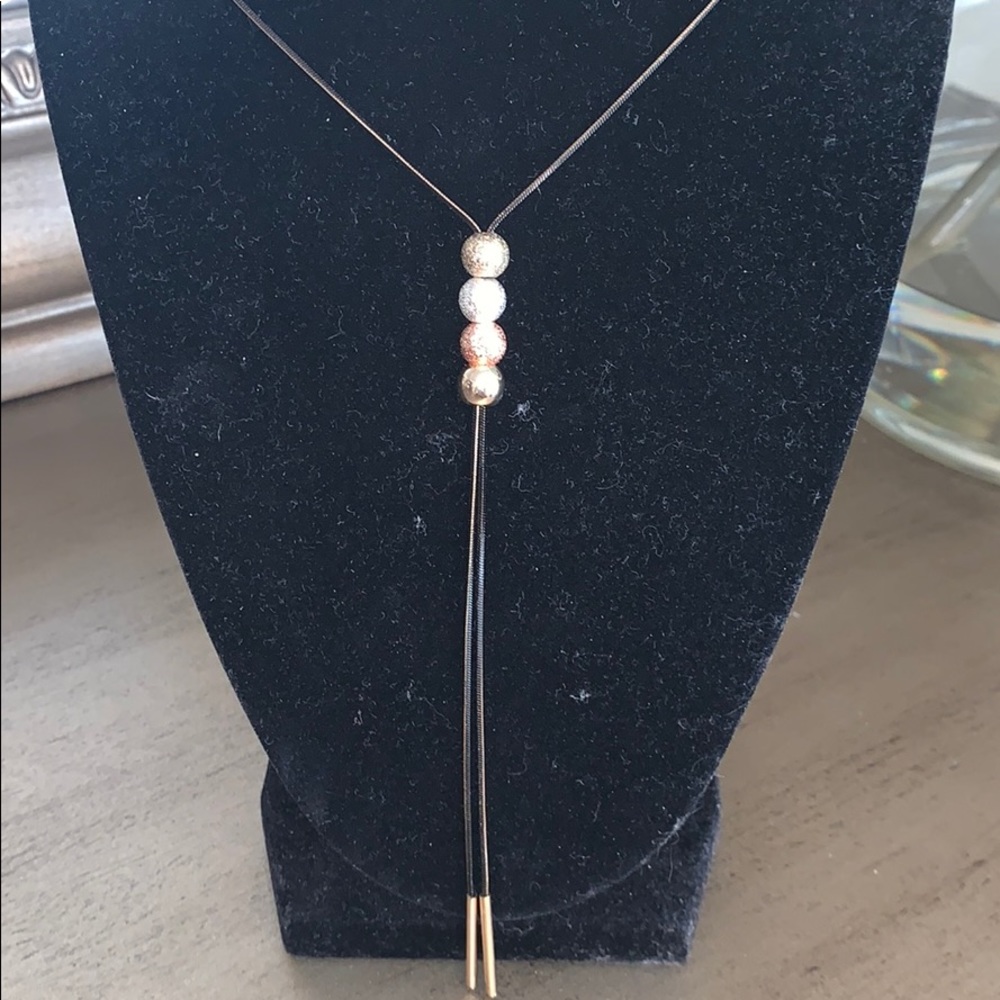 4 bead statement necklace. - Picture 2 of 4